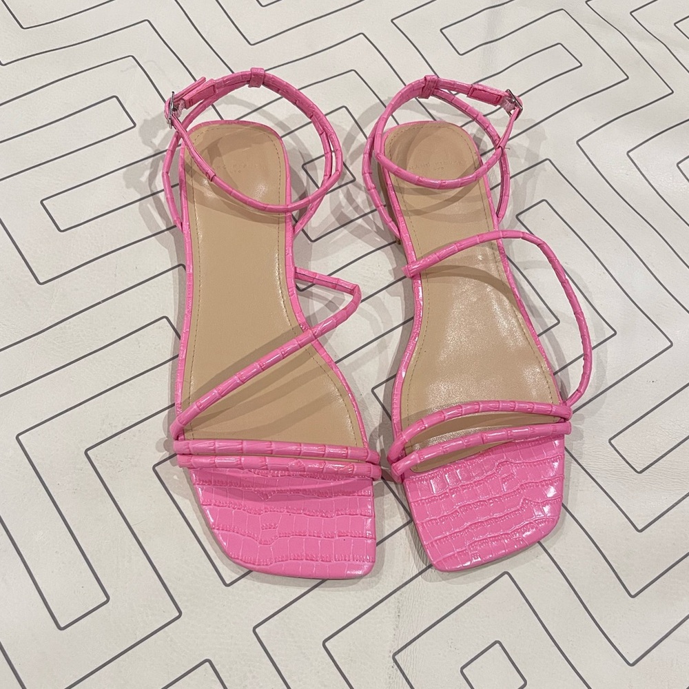 Marc Fisher Pink Croc Marella Sandals
